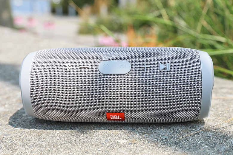 JBL Charge 3 Review | The Master Switch